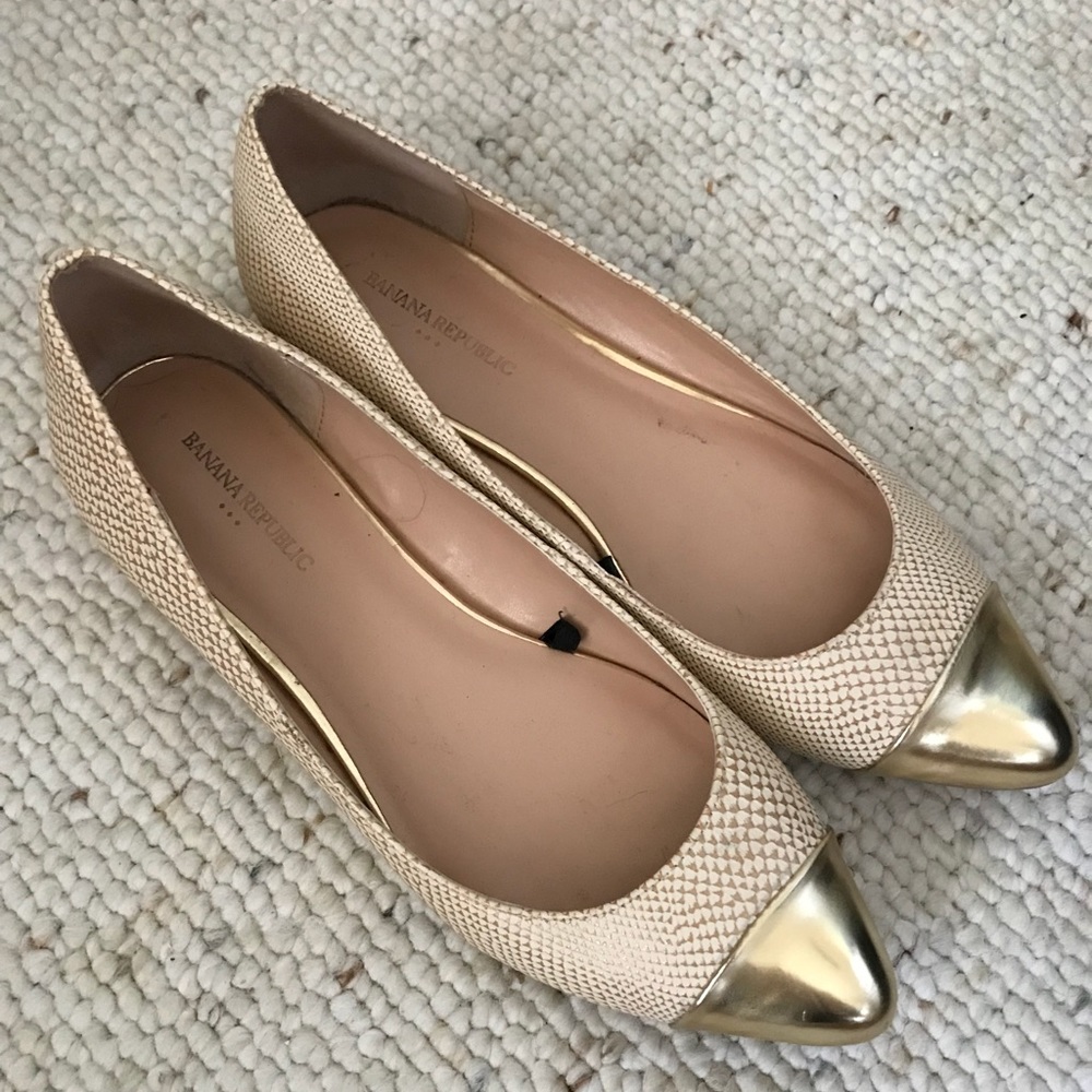 Banana republic flats